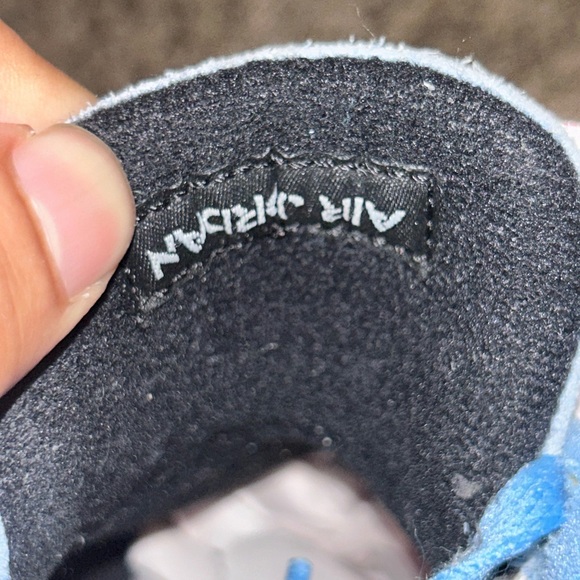 Air Jordan 4 Retro University Blue - Picture 6 of 8